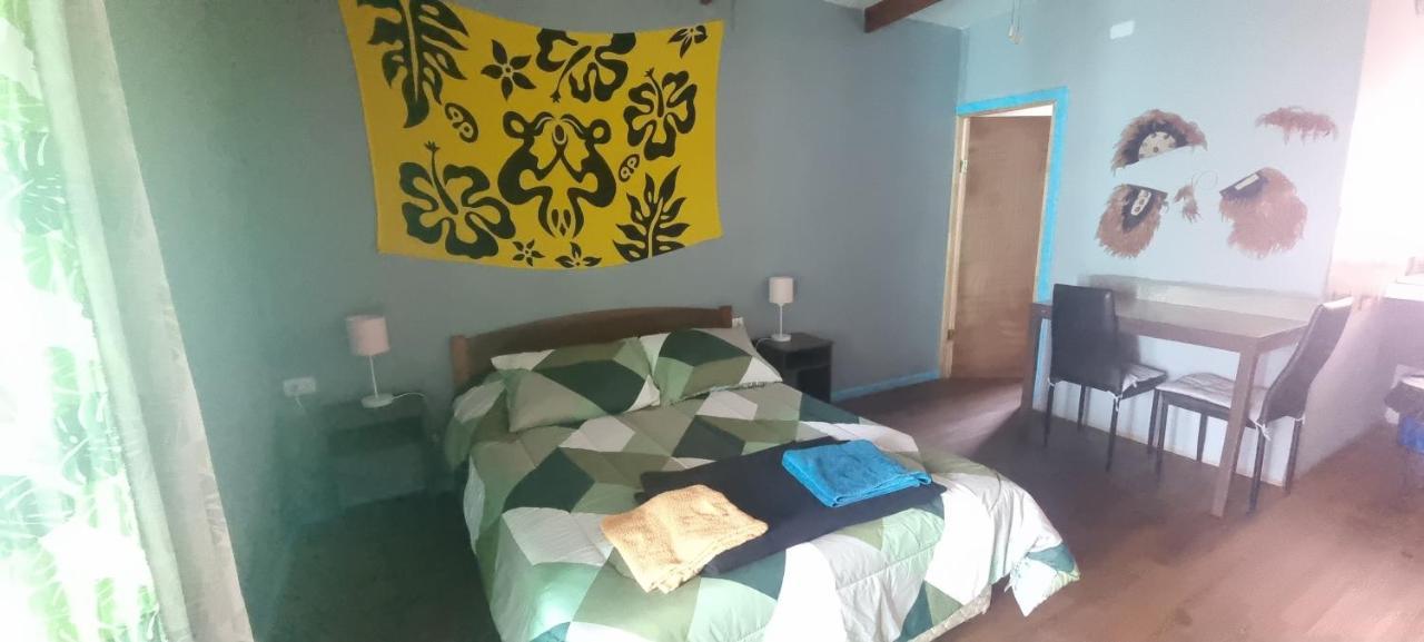 Hostal Henua Roa Hanga Roa Exterior photo